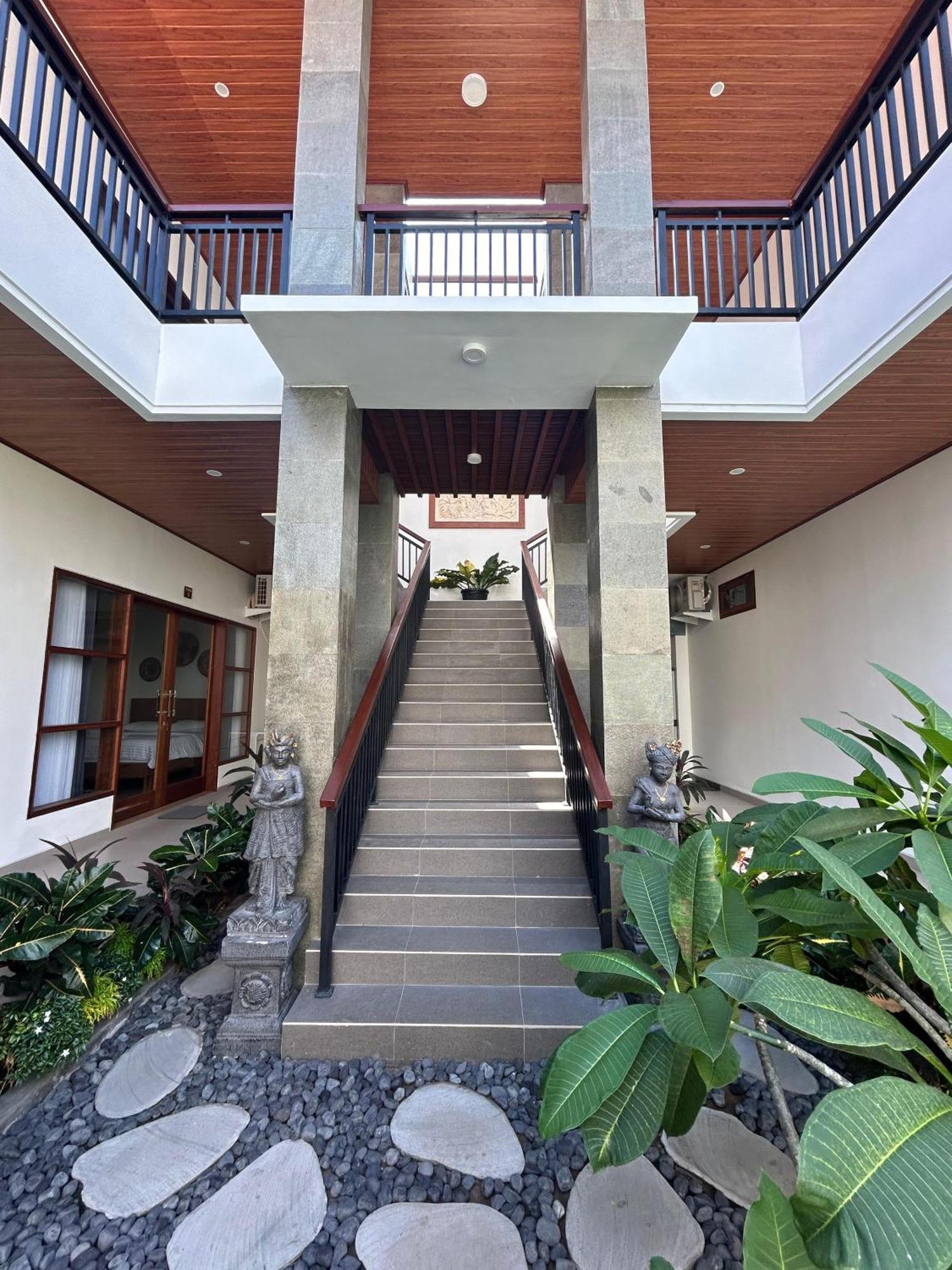 Villa Son Sun Uluwatu Eksteriør billede